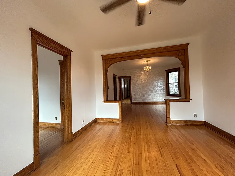 2113 N Springfield Ave #2 — Photo 11