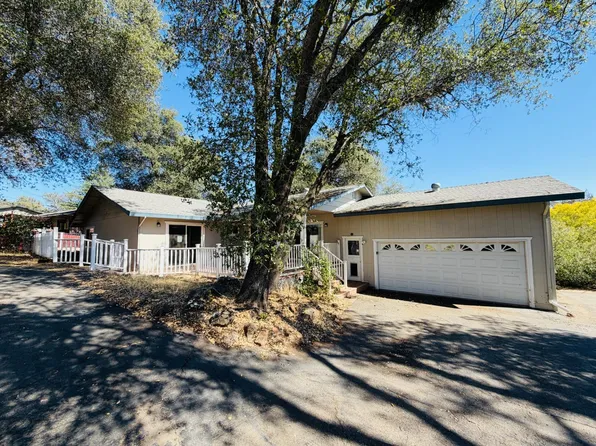 3718 Cambridge Rd, Cameron Park, CA 95682