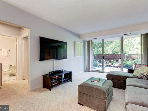4th image of 5800 Nicholson Ln #1-L01