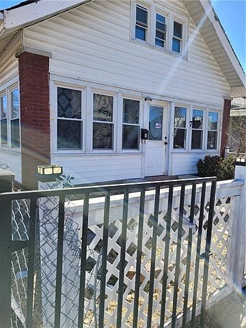 1st image of 7 S Mill St