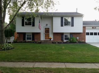 111 Chapel Glen Dr, Hamburg, NY 14075
