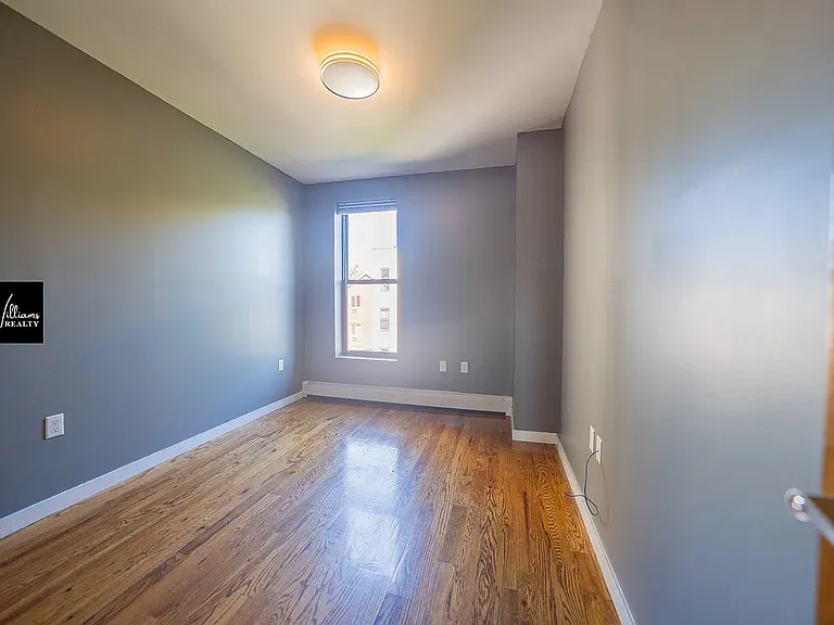 697 Madison St #2 — Photo 32