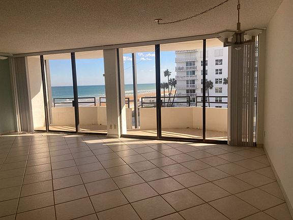 4th image of 2828 N Atlantic Ave #204