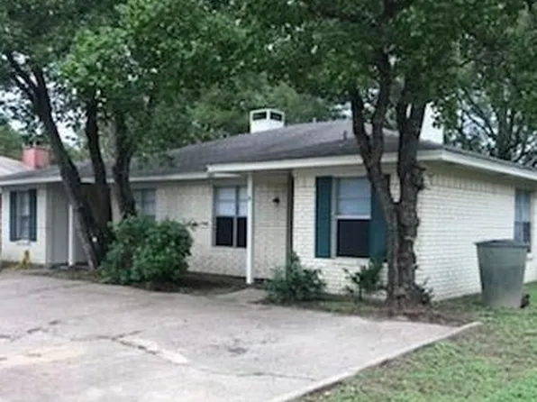 2404 Long Dr #B, Bryan, TX 77802