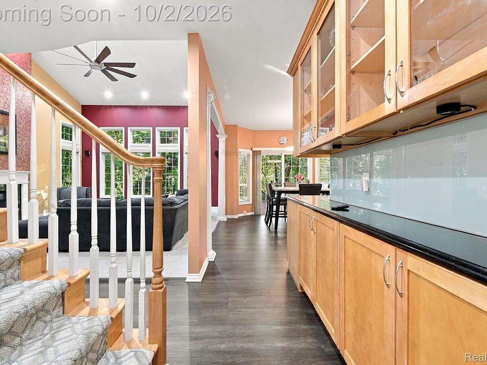 559 Trillium Dr, photo 30