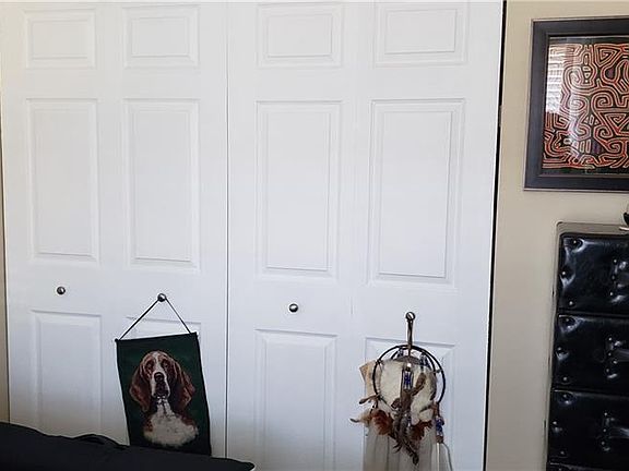 4th image of 4869 Meadowvista Dr