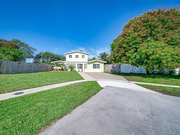 2nd image of 3395 NW 37th Avenue