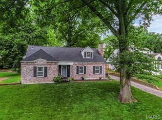 22 Green Acres Rd, Saint Louis, MO 63137