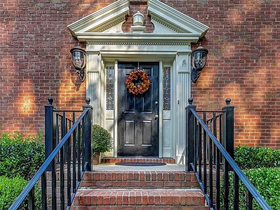4th image of 4735 Westchester Ct