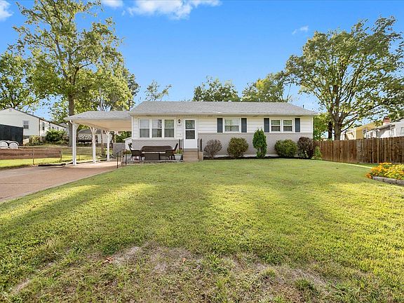 2nd image of 10407 Dandridge Dr