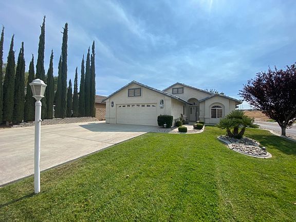 2nd image of 18155 Deer Park Ln