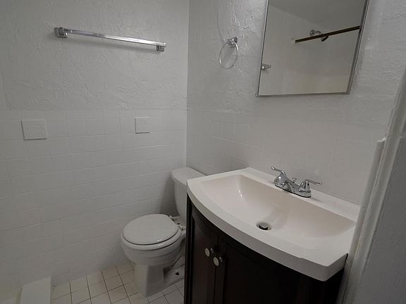 5th image of 420 78th St APT 27
