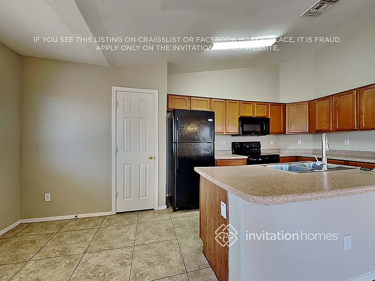 3319 W Sunland Ave — Photo 6