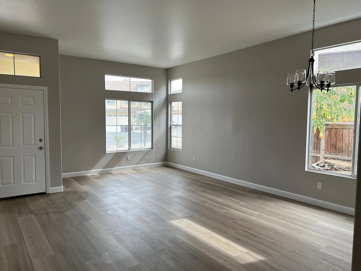 Building Photo - 26525 Khepera Ct