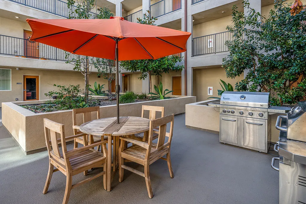Commerce Residences LLC — Photo 4