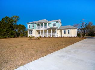 322 E Island View Dr, Hampstead, NC 28443