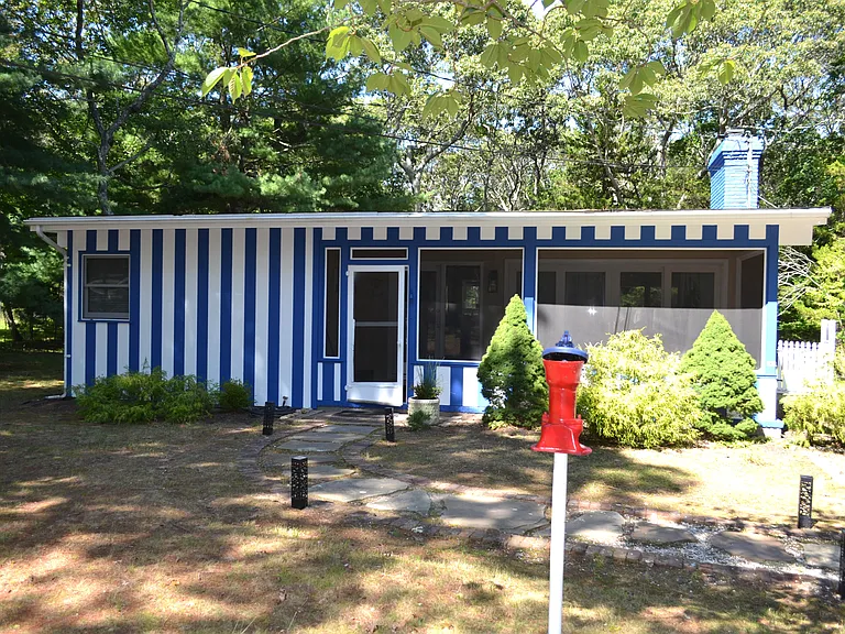 9 Albertines Ln — Photo 33