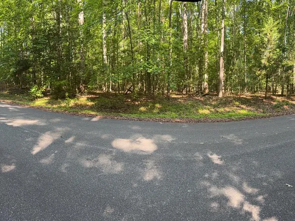 7121 Snow Hill Dr, Spotsylvania, VA 22551