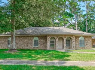 5022 McCormick Ave, Greenwell Springs, LA 70739