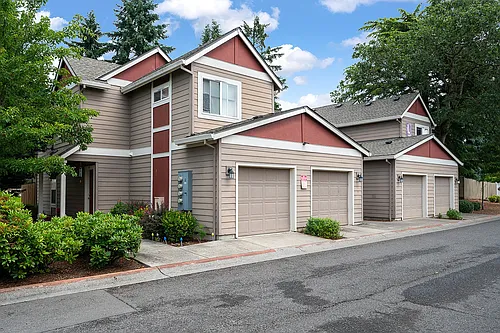 Fairview Court Townhomes Photo 1