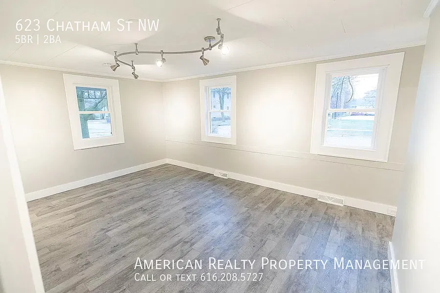 5 bed, 1566 sqft, $2,950 — Photo 4