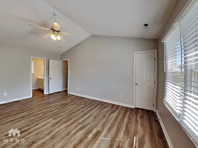 613 Jordan Ridge Ln — Photo 9