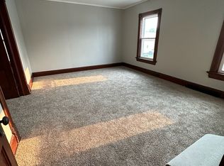 1217 S 10th St #2, Manitowoc, WI 54220