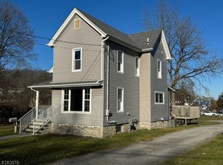 7 Thompson St, Newton, NJ 07860