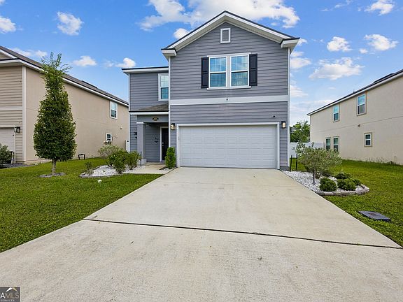 2nd image of 127 Ashwood Cir