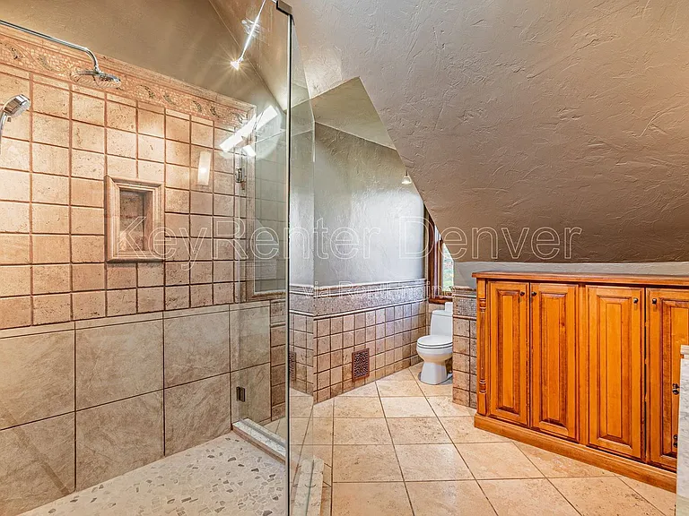 2105 W 31st Ave — Photo 26