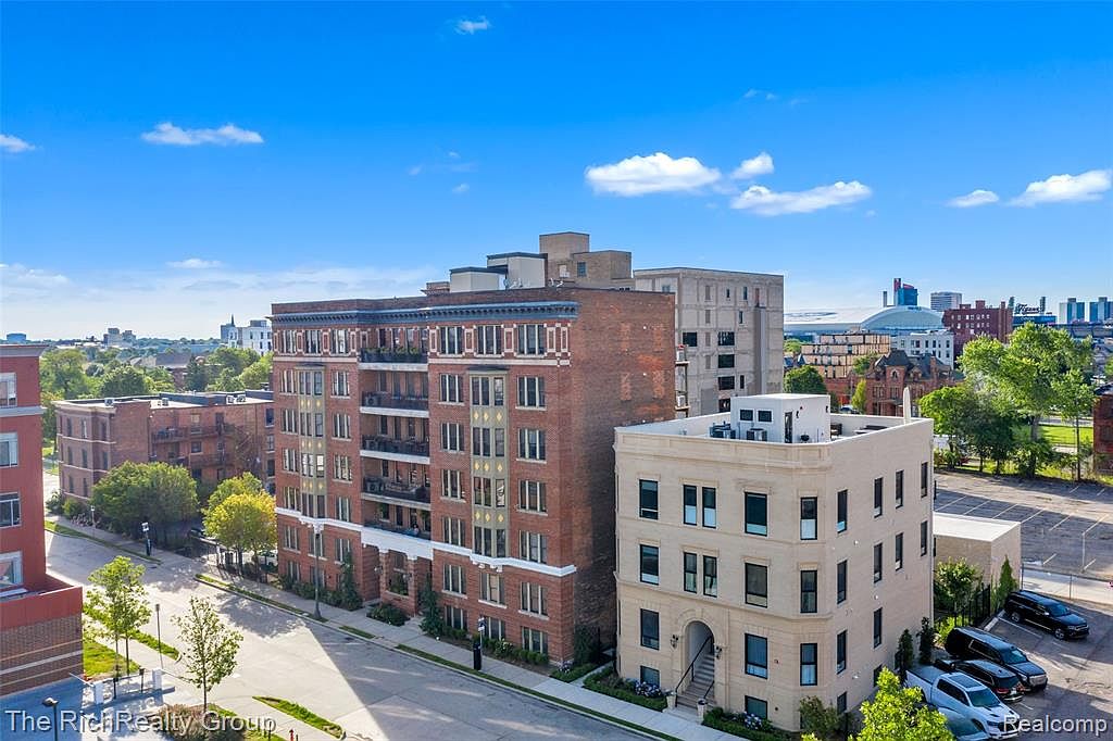 78 Watson St Apt 13 Detroit Mi 48201 Mls 2210049917 Zillow