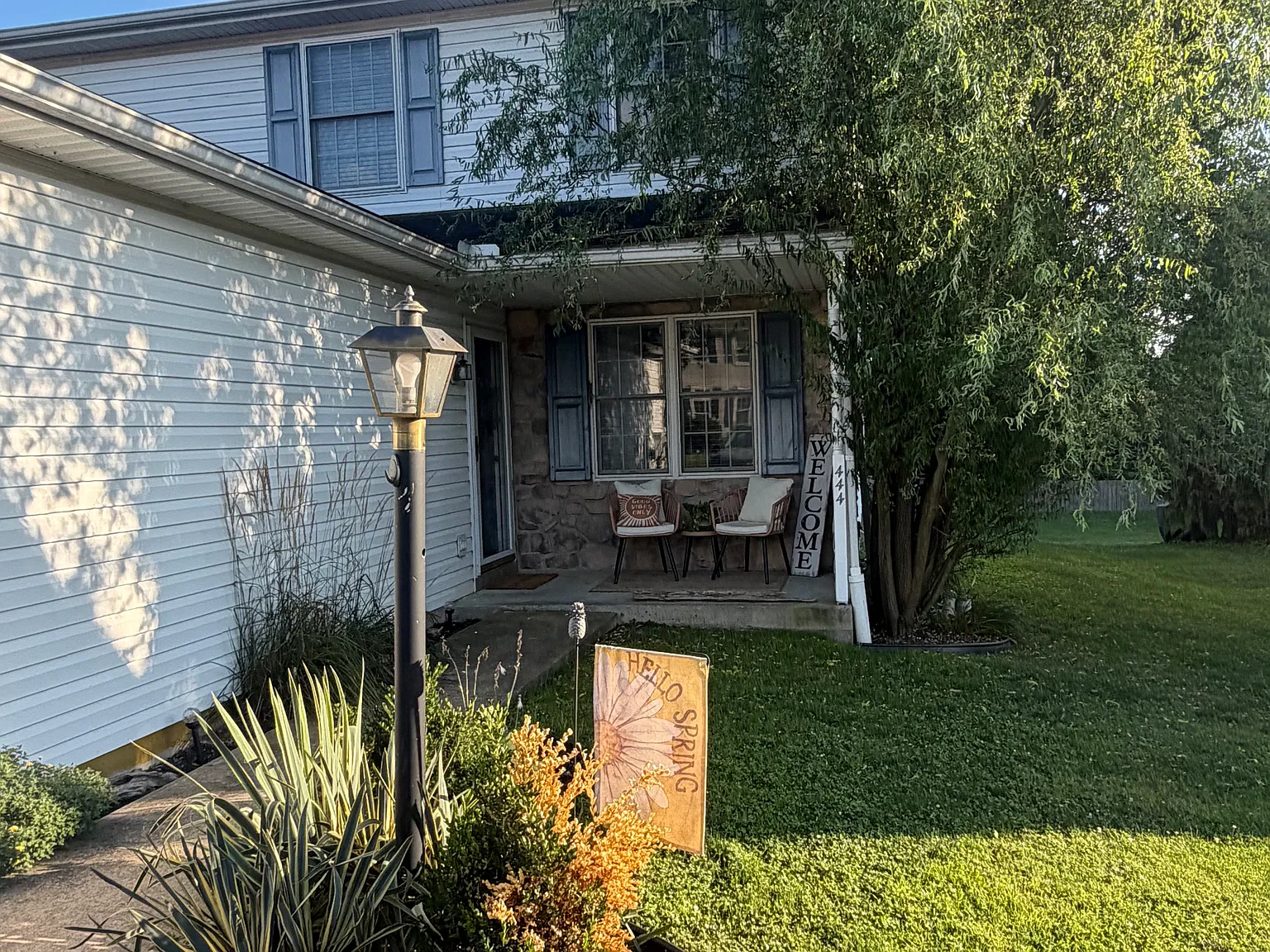 2 bed, 1.5 bath, 1232 sqft, $1,600 — Photo 3