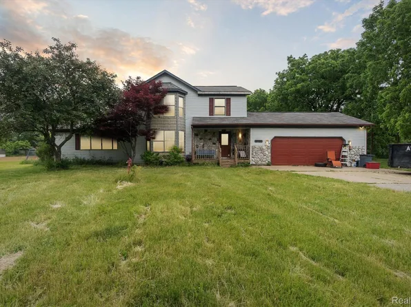 10700 Milford Rd, Holly, MI 48442