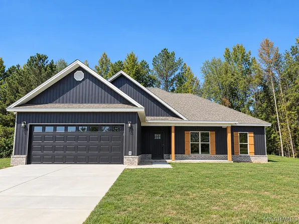 153 Trotters View Rd, Deatsville, AL 36022