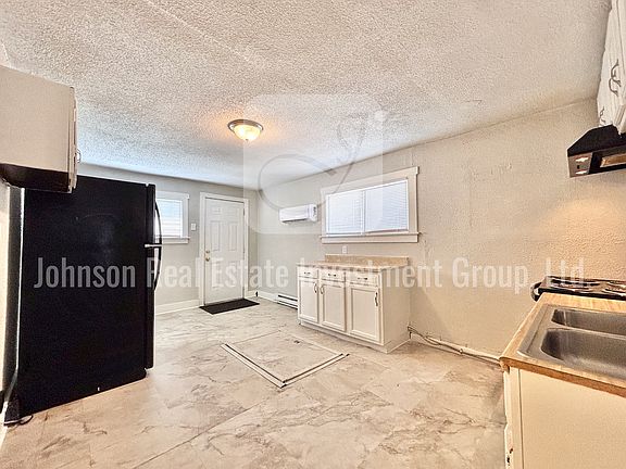 4th image of 967 Iola Ave