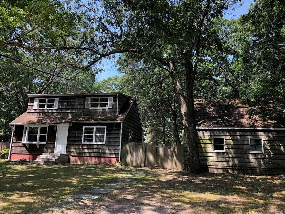 1st image of 489 Puritan Dr