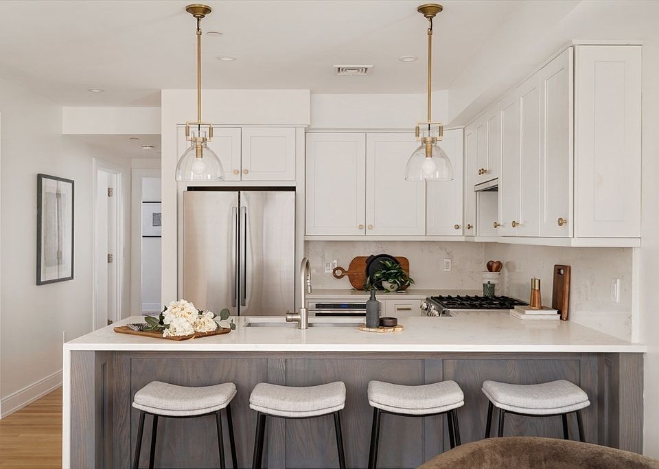 1st image of 36 Hall St #2