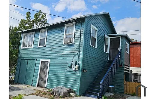 1363 1/2 15th St S #UPPER Photo 1