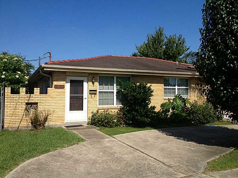 1st image of 1213 N Turnbull Dr