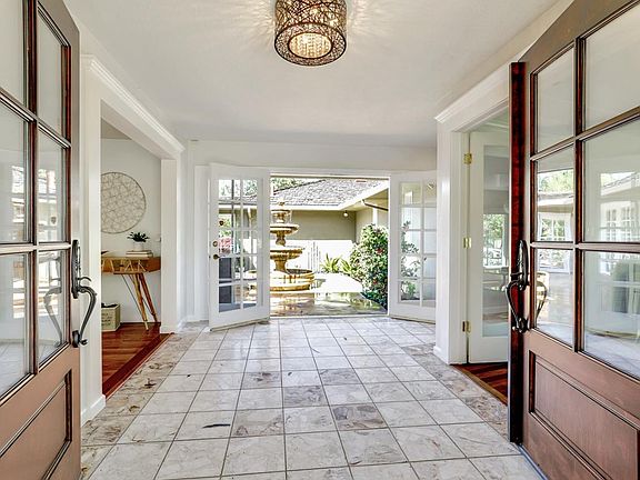 3rd image of 1651 Cabana Dr