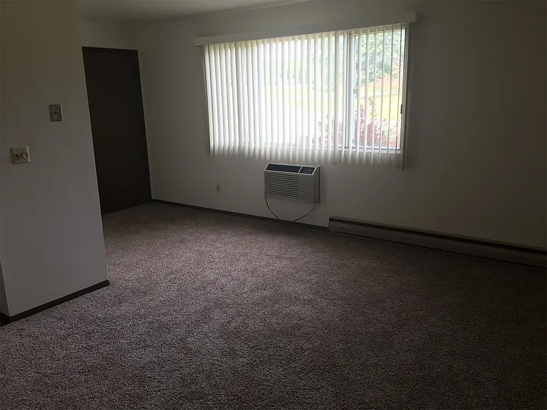4340 Kennedy Dr #101 — Photo 2