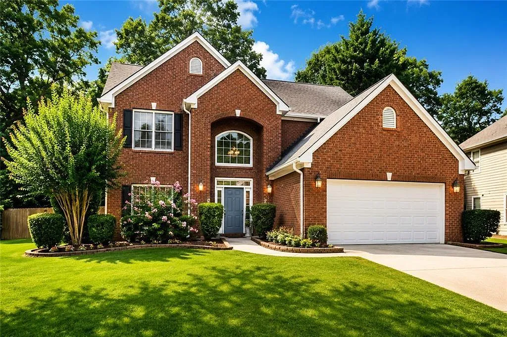 4 bed, 2.5 bath, 2857 sqft, $2,790 — Photo 2