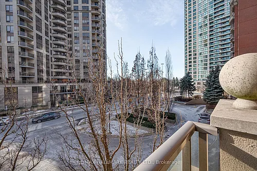 55 Harrison Garden Blvd #305 Photo 1