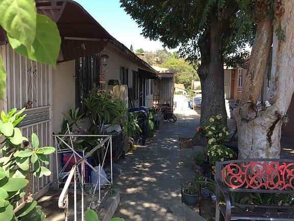 2nd image of 4665 Huntington Dr N