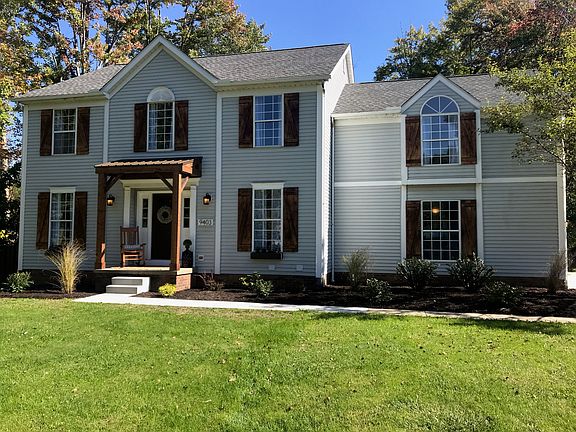 3rd image of 9403 Forest Point Dr