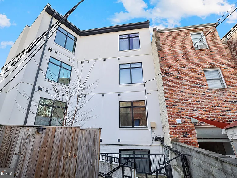 1220 Potomac Ave SE #3 — Photo 26