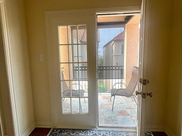 7143 Laguna Villas — Photo 3