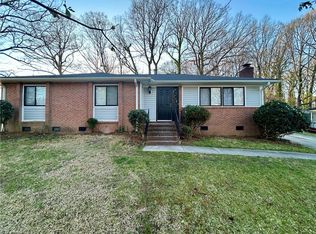 2001 Briarcliff Dr, High Point, NC 27265