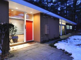 33 Moon Hill Rd, Lexington, MA 02420