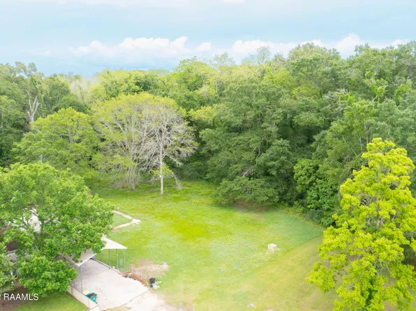 Pedicoat Cir #1-2, Breaux Bridge, LA 70517